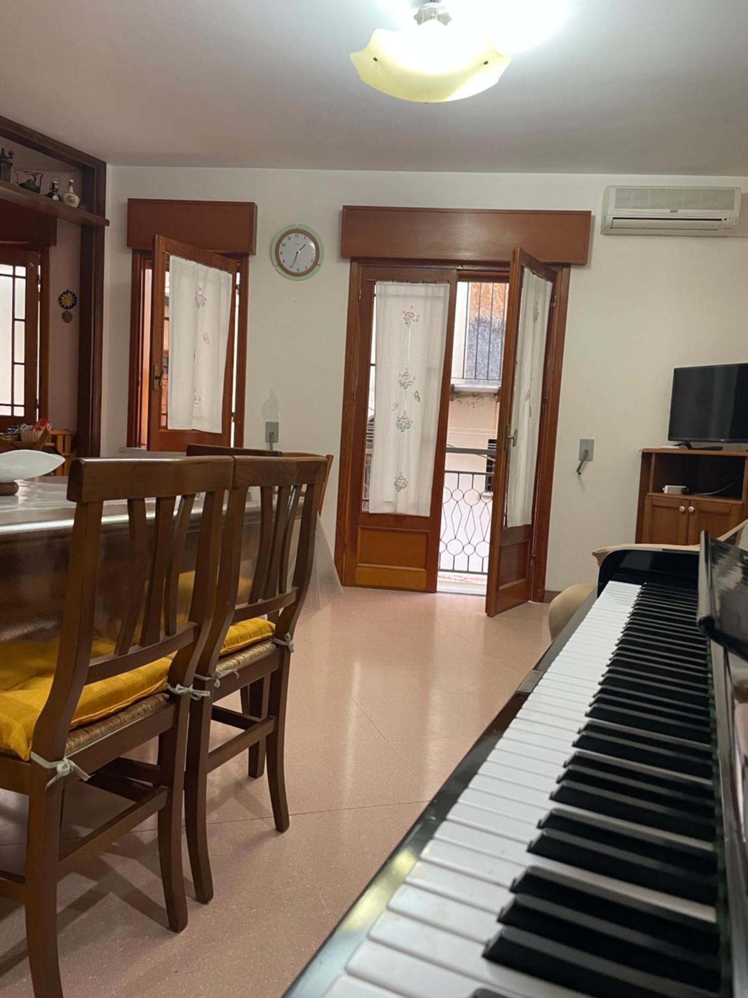 La Casa Nel Cortile Apartment Castelbuono  Ngoại thất bức ảnh