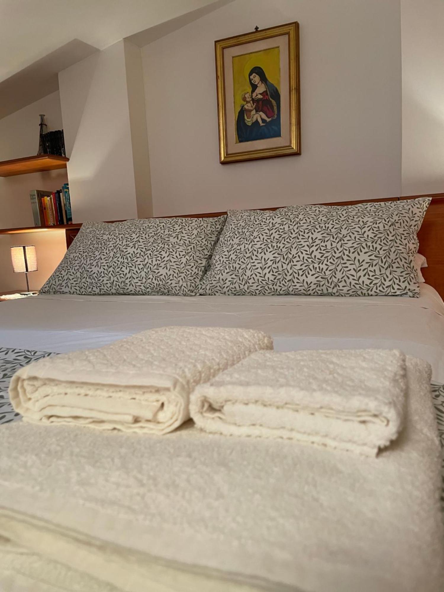 La Casa Nel Cortile Apartment Castelbuono  Ngoại thất bức ảnh