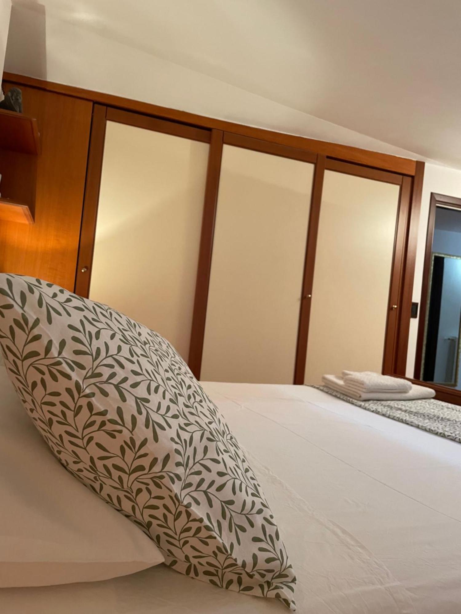 La Casa Nel Cortile Apartment Castelbuono  Ngoại thất bức ảnh