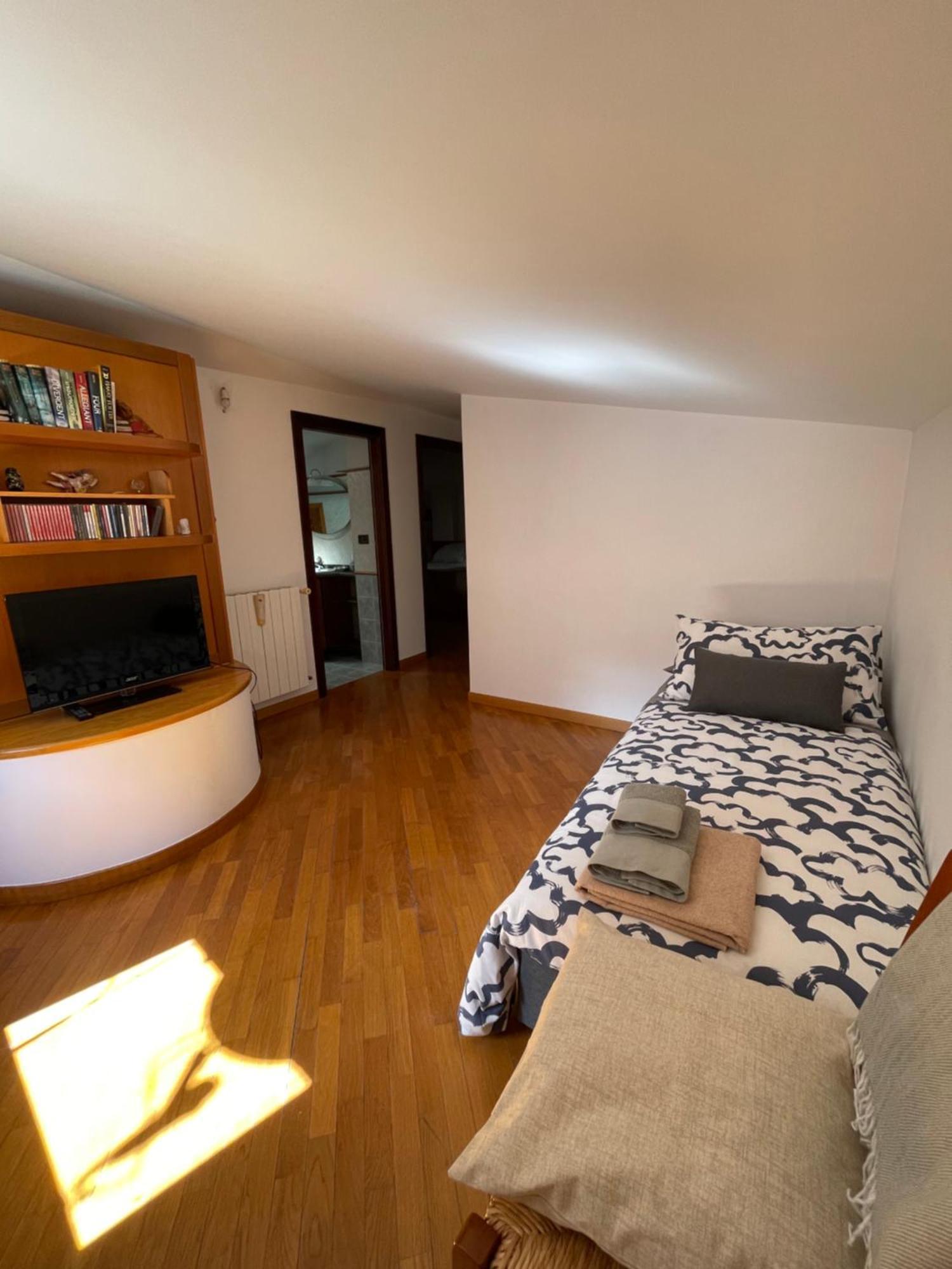 La Casa Nel Cortile Apartment Castelbuono  Ngoại thất bức ảnh